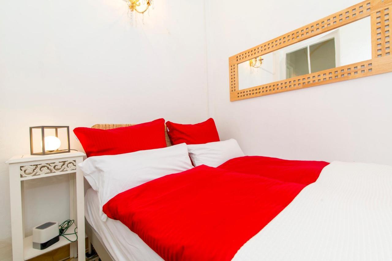 Charming Town House Just 500M From The Marina And Its Well Known Typical Market オリョン エクステリア 写真