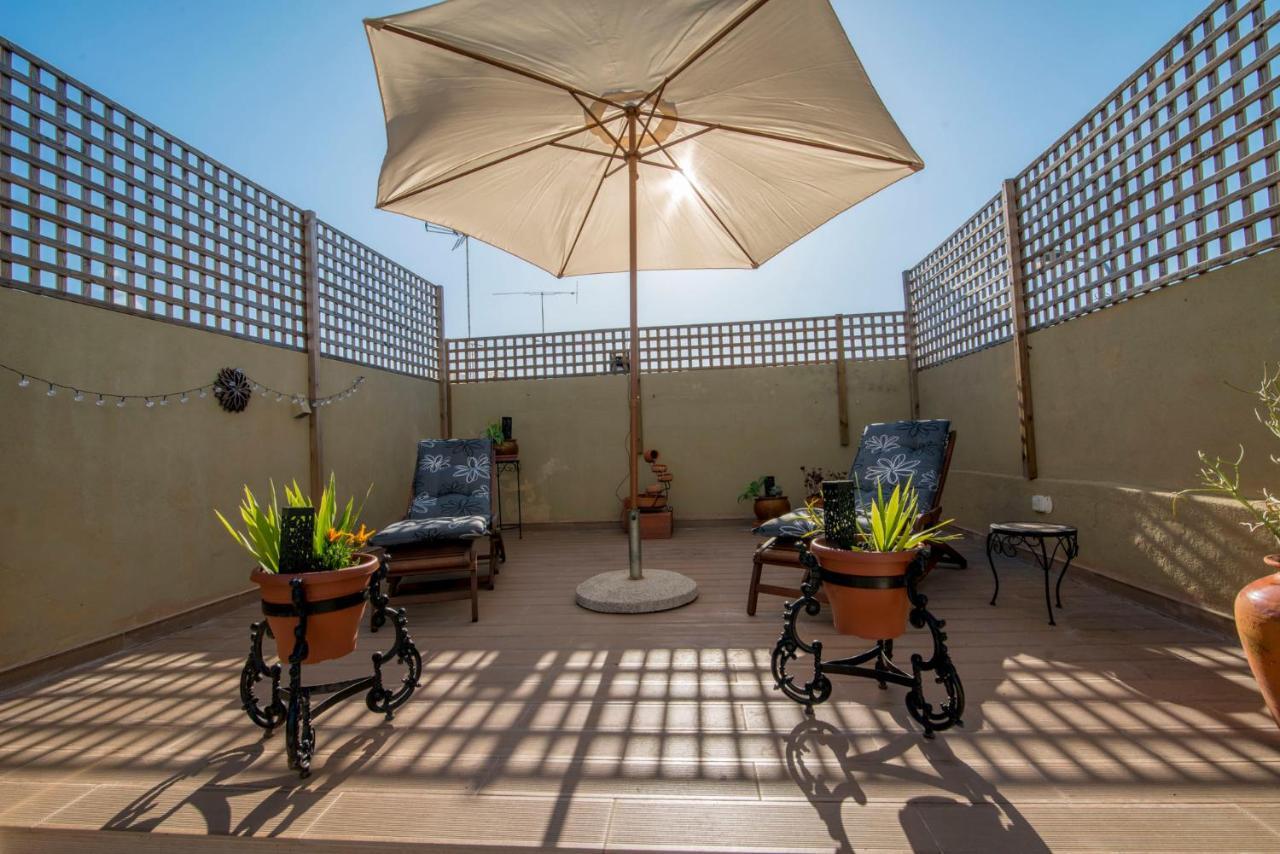Charming Town House Just 500M From The Marina And Its Well Known Typical Market オリョン エクステリア 写真