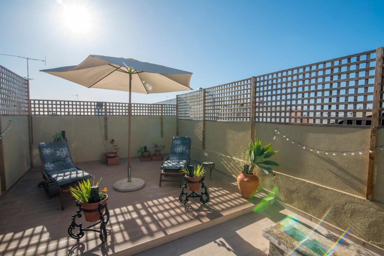 Charming Town House Just 500M From The Marina And Its Well Known Typical Market オリョン エクステリア 写真