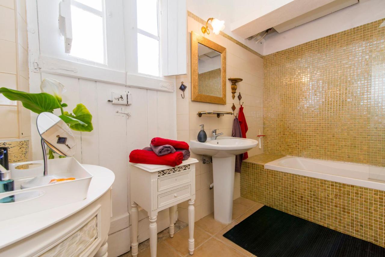 Charming Town House Just 500M From The Marina And Its Well Known Typical Market オリョン エクステリア 写真